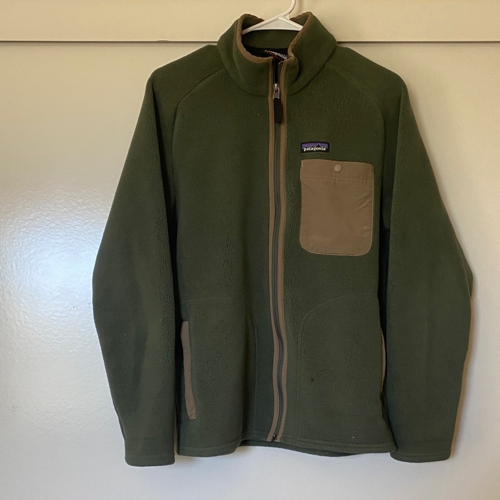 Patagonia Olive Green Fleece Jacket with Tan Pocket Men's size small